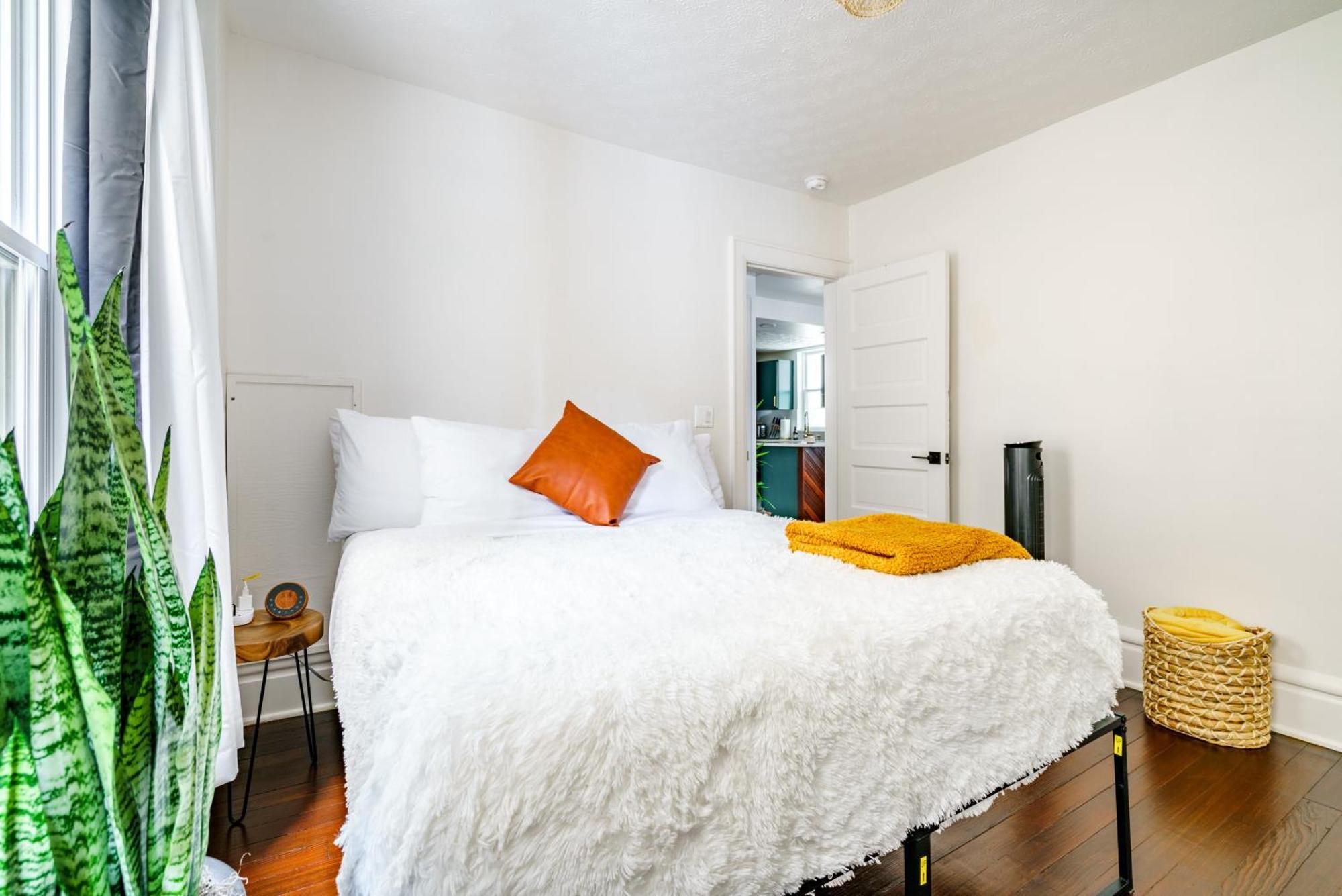 Prime Location Rated Clean Parking Free * Columbus