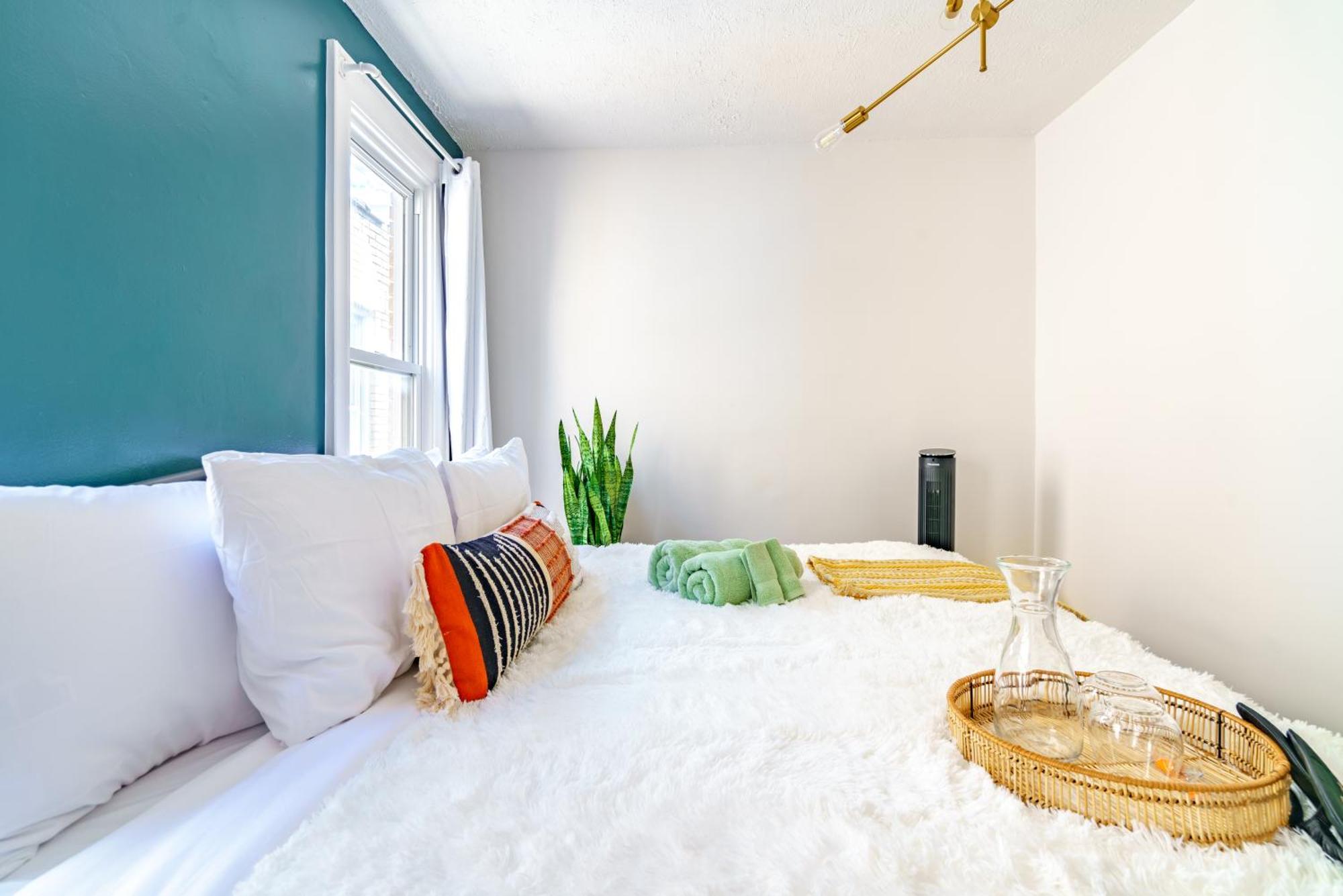 Prime Location Rated Clean Parking Free Holiday home Columbus